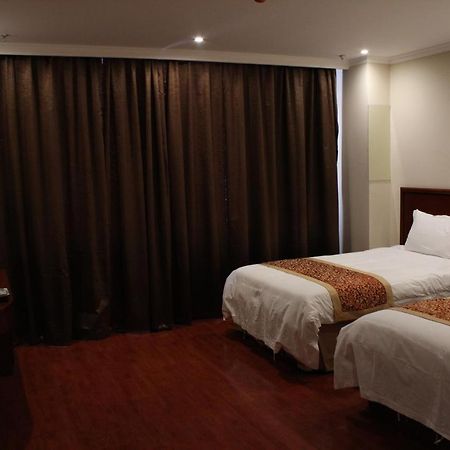 Greentree Inn Dalian Airport New District Xinzhaizi Express Hotel Exterior photo
